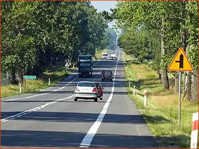 znak A-6c taki znak na ulicach miast występuje wyjątkowo