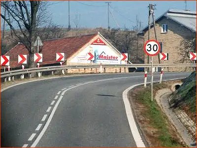 znak B-33 i tablice U-3 nawet takie ograniczenie prędkości może nie wystarczyć