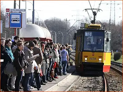 znak D-17 przystanek tramwajowy na wysepce