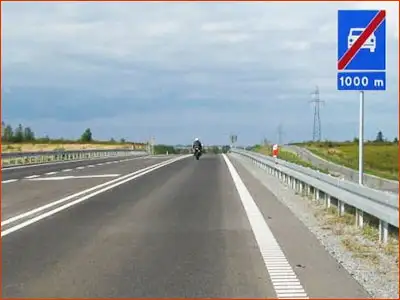 za 100 metrów kończy się droga ekspresowa