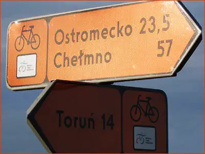 znaki R-4d drogowskaz kierunkowy na szlakach rowerowych